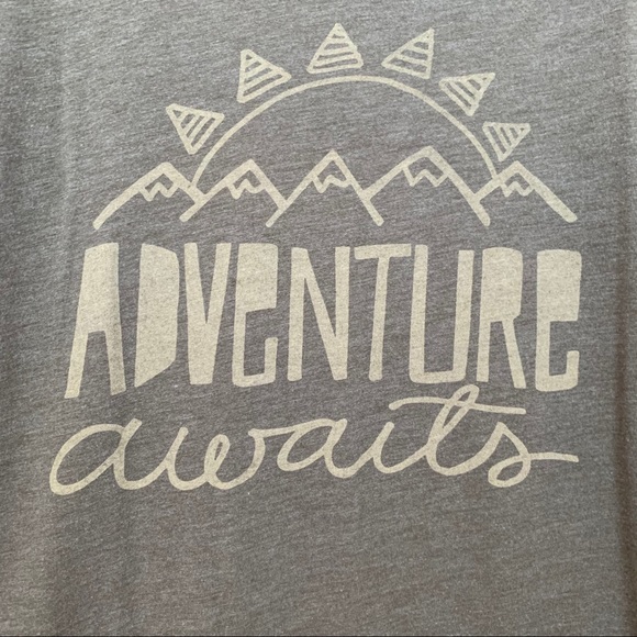 Green Adventure Awaits T-shirt Size Large - Picture 3 of 5